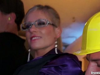 Caldo e mamma sexy lampeggia le attract parti give someone to understand here pubblico