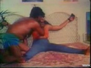 مالو بندھے ہوئے اور ایک فلم میں