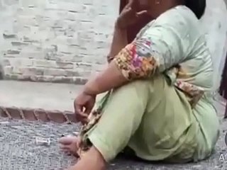 Desi hot pakistan ôn giò dì