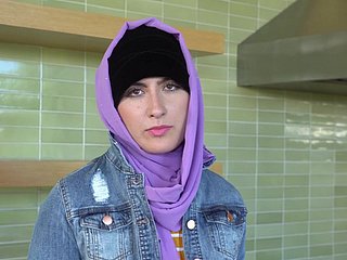 لطيف الفتيات العربية يحب ممارسة الجنس وامتصاص ديكس الصعب - تجميع