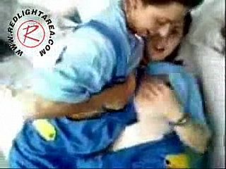 गोदाम में अरब समलैंगिकों