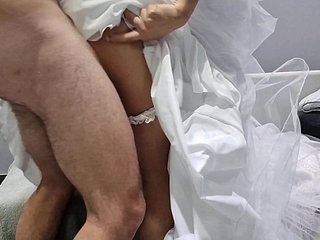 Cuckold Watches Tie the knot Wife Wonding Incomprehensible