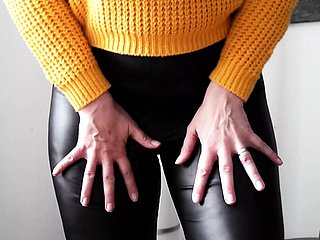 新しいアイデア - 彼女のパンティーのディルドそれはとてもよかったです