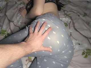 despierta, el seductor trasero de refrigerate hermanastra - Pov Blowjob