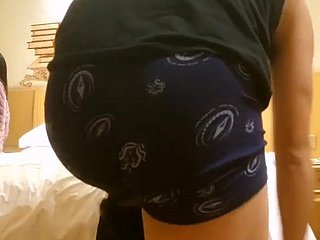 A senhora execute escritório chinesa tem um encontro de sexo com um estranho.