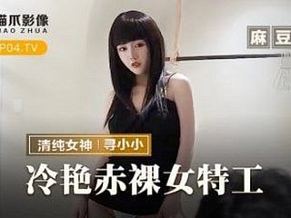 Un modesto cutie asiatico ha sedotto un amico e ha fatto un buon sesso con lui - Creampie Asian