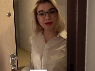 Motor coach Toddler Fucked away from Pupil na cape w domu POV