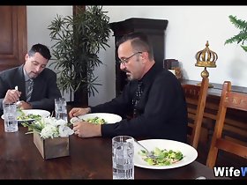 私の妻は娼婦であります