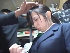 Jeunes japonaises pelotees soumises dò dẫm tàu ​​2