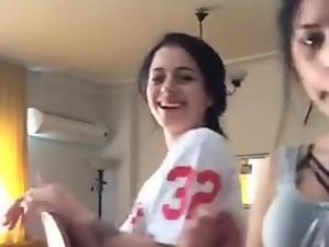 Adolescence turchi ballare in Webcam
