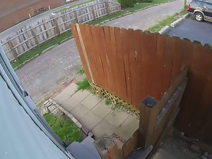 Stranger Pees (Nest Cam vangt dame pissing Columbus, Ohio)