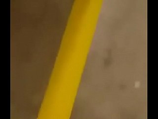 Mujer china malasia casada sexo en coche underbrush cliente de seguro en un centro comercial