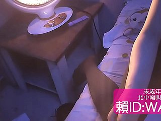 배달 차녀라고 불리는 타이중 여성이 위험을 무릅쓰고 여행을 솔직하게 사진에 담았습니다.