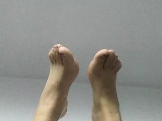 kaki perempuan cina