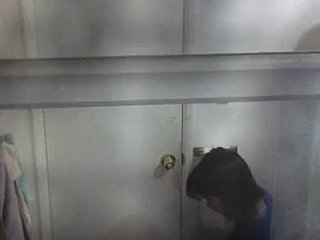 سيدة صينية