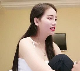 중국 스트리머, 최고의 팬에게 구강 성교와 섹스로 보상
