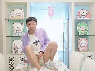 아시아 귀여운 소년 빌라 레스토랑 신음 자위 사정 정액 먹기