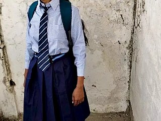 インドの村のデジ女子高生との初めてのセックス - バイラルMMS