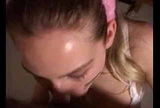 Cum w gardle kompilacji (12 razy!)