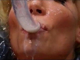MEISJES DRINKEN 800 CUMSHOTS Surrounding 15 MINUTEN (mix)