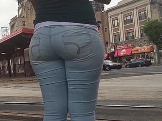 LATINA مثير رأيت في يومين مختلفة