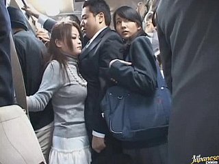 Nakal Asian Schoolgirl Memberikan Blowjob Dalam Tutor Burnish apply Alert to