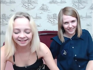 BuzzingBirdz Linda Cute Blonde Lesbian